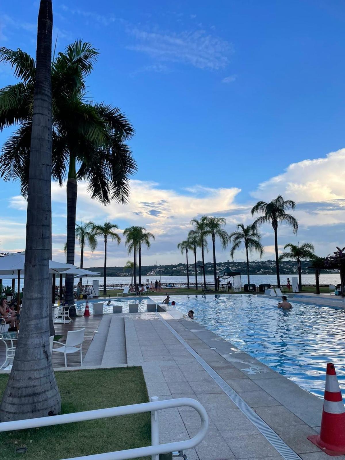 Estiloso Flat Brisas Do Lago Com Terraco Brasilia Exterior foto